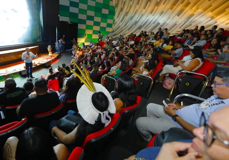 Sob bênção de anciões, Governo de MS abre mês indígena com valorização dos povos originários