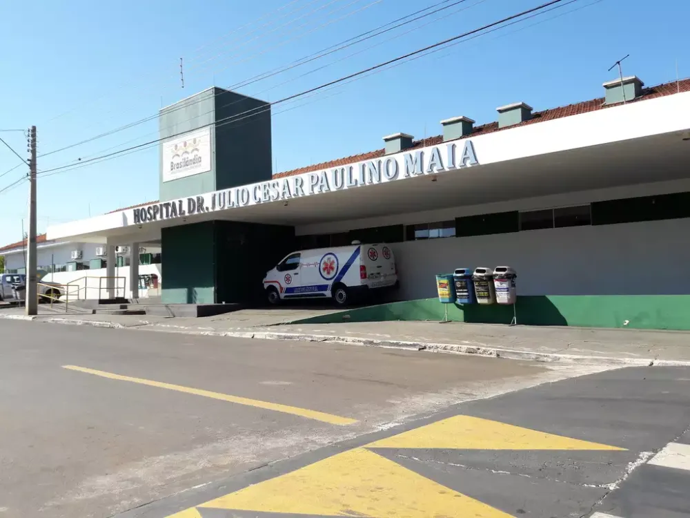 Criança de 9 anos sofre ferimentos graves após ataque de pitbull no interior de MS