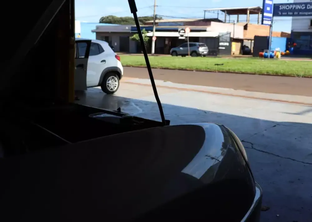 Homem encapuzado atira contra mecânico na Avenida Guaicurus