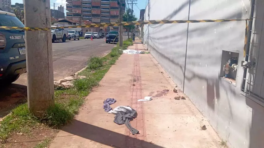 Ataques a pedradas terminam em morte no Centro; suspeito é detido