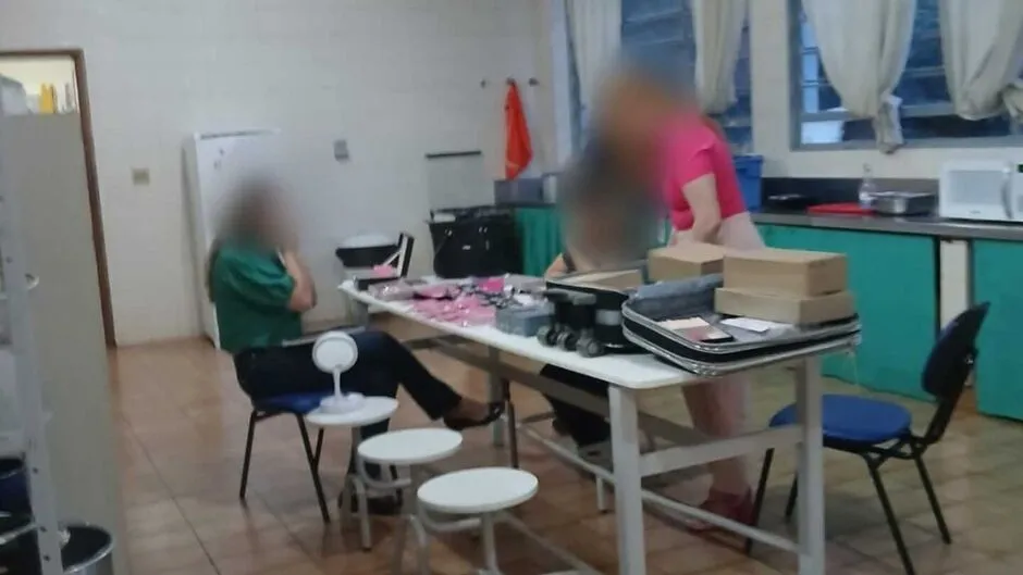 Denúncia aponta que servidoras deixaram recepção de Caps para ver semijoias em Campo Grande