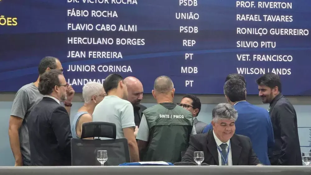 Projeto de terceirização da saúde é adiado após pressão e série de emendas