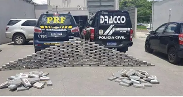 Carga de 326 kg de cocaína apreendida passa a ser alvo de negociação, aponta investigação