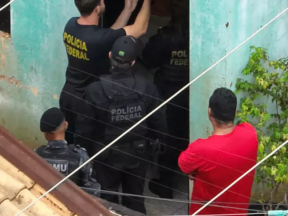 Vigilante da Polícia Federal é preso suspeito de colaborar com quadrilha de tráfico internacional de drogas